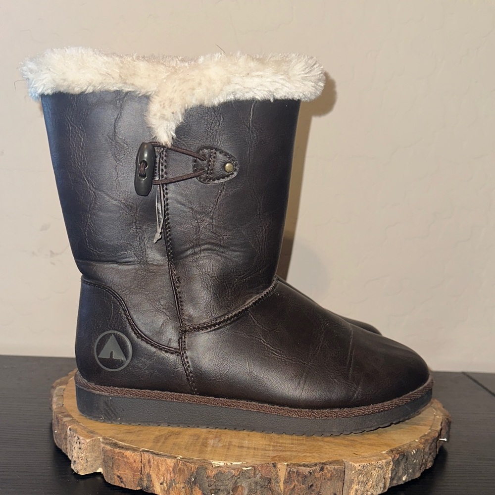 Airwalk *NWOT* Women's Myra Brown Leather Fur Lined Winter Boots